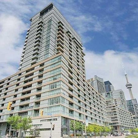 Three-Bedroom Condo With Free Parking Nearby Cn Tower With Lake View Toronto Exteriér fotografie