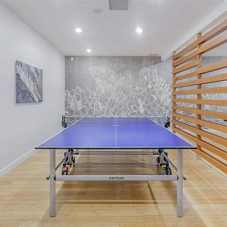 Three-Bedroom Condo With Free Parking Nearby Cn Tower With Lake View Toronto Exteriér fotografie