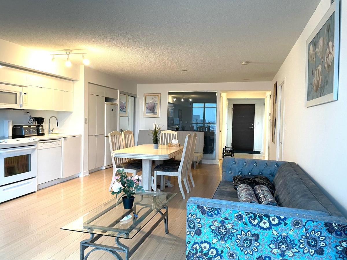 Three-Bedroom Condo With Free Parking Nearby Cn Tower With Lake View Toronto Exteriér fotografie